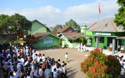 Semarak Peringatan Hari Santri Nasional 2026 di MI Negeri 5 Semarang: Bangkitkan Semangat dan Kreativitas Siswa